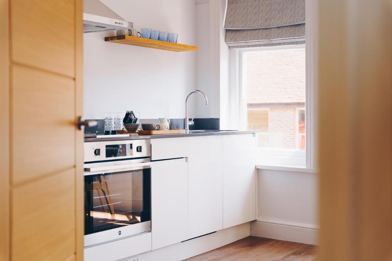 South Street Apartments チチェスター エクステリア 写真