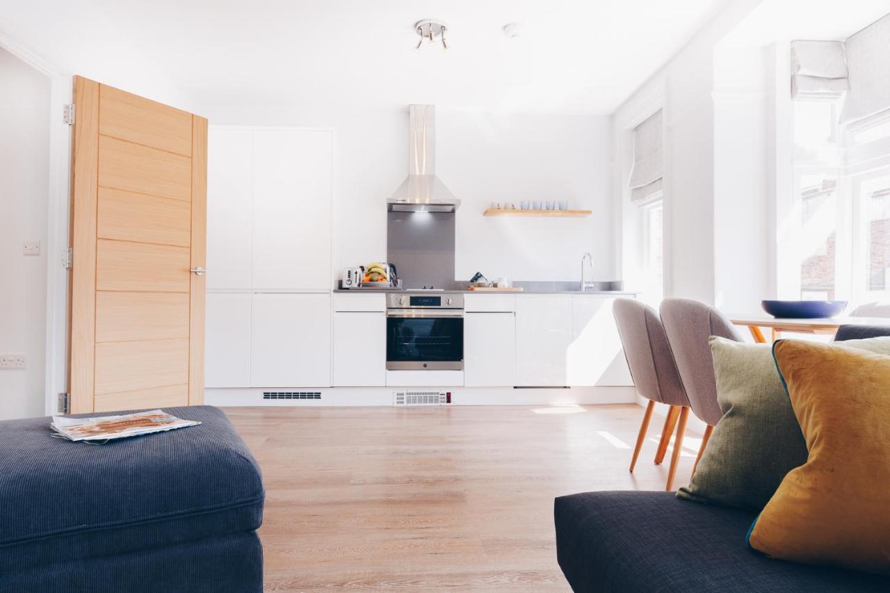 South Street Apartments チチェスター エクステリア 写真