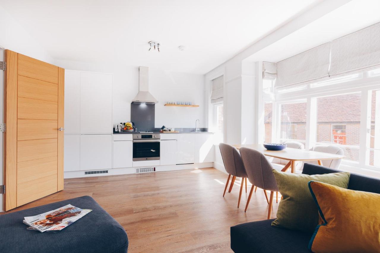 South Street Apartments チチェスター エクステリア 写真