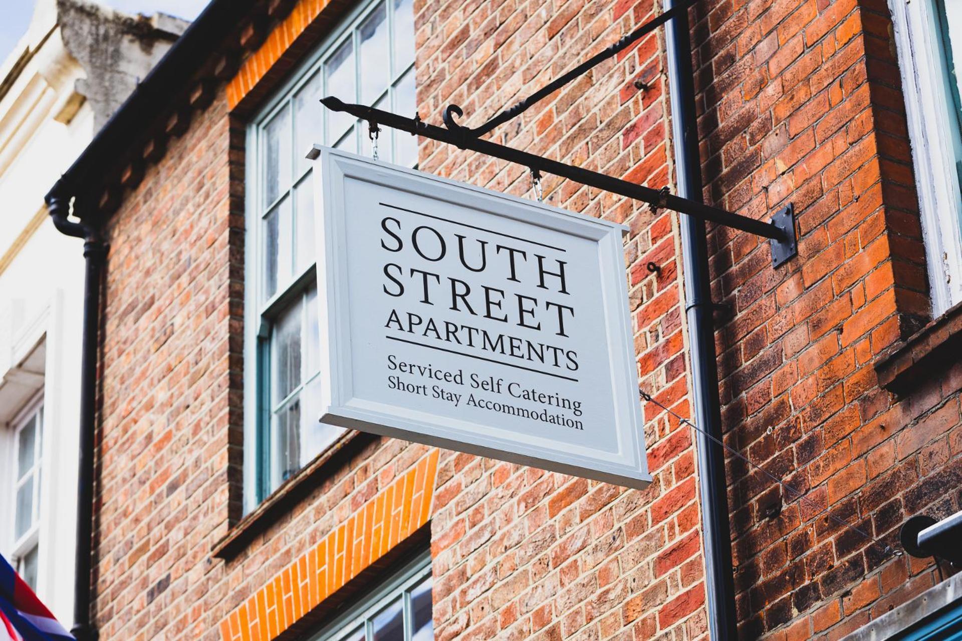 South Street Apartments チチェスター エクステリア 写真
