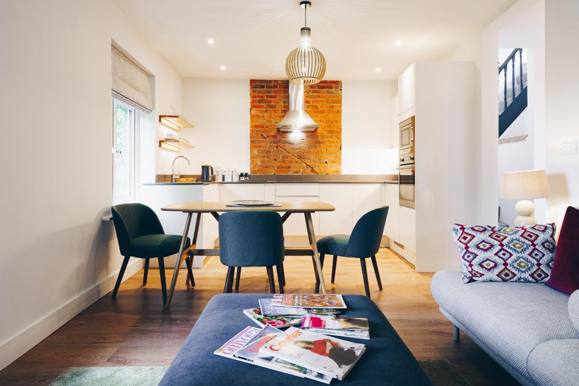 South Street Apartments チチェスター エクステリア 写真